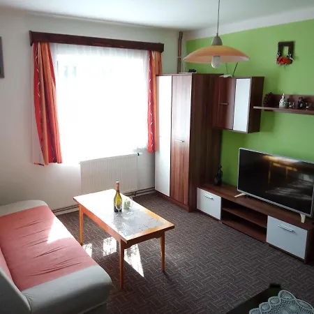 Apartment Rodinny Dum Na Smetance *
